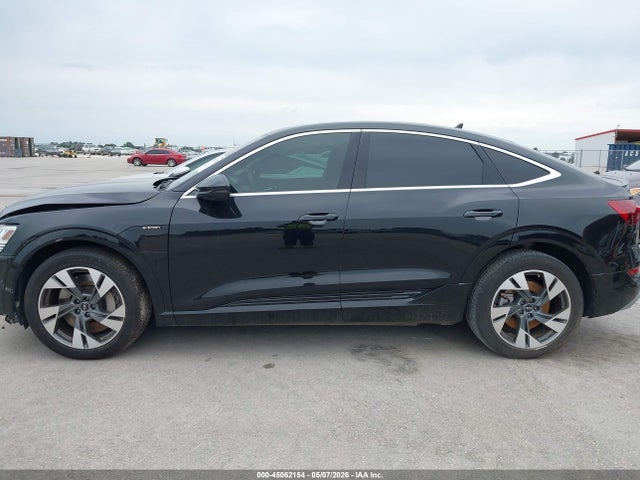 Продаж на аукціоні авто 2022 Audi E-tron Sportback Premium Plus S Line Quattro, vin: WA12AAGEXNB032358, номер лоту: 45062154