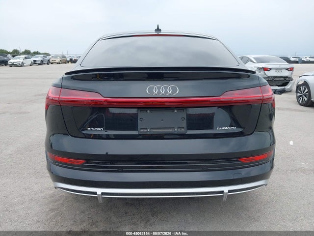 Продаж на аукціоні авто 2022 Audi E-tron Sportback Premium Plus S Line Quattro, vin: WA12AAGEXNB032358, номер лоту: 45062154