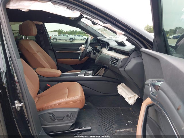 Продаж на аукціоні авто 2022 Audi E-tron Sportback Premium Plus S Line Quattro, vin: WA12AAGEXNB032358, номер лоту: 45062154