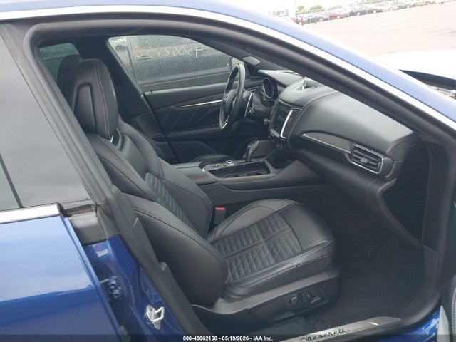 2019 Maserati Levante S Gransport მანქანა იყიდება აუქციონზე, vin: ZN661YUSXKX318900, აუქციონის ნომერი: 45062158