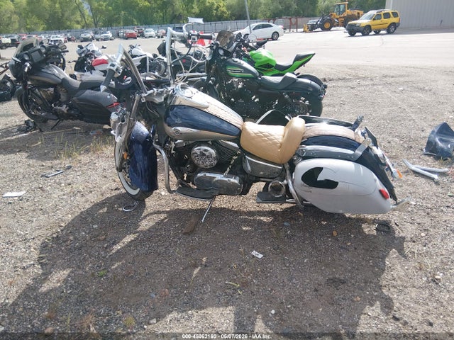 45062160 :رقم المزاد ، JKBVNAL144A028360 vin ، 2004 Kawasaki Vn1500 L مزاد بيع