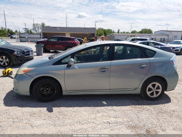 45062164 :رقم المزاد ، JTDKN3DU1E1750890 vin ، 2014 Toyota Prius Two مزاد بيع