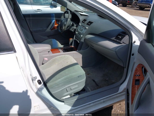 45062172 :رقم المزاد ، 4T1BE46KX9U883634 vin ، 2009 Toyota Camry Xle مزاد بيع