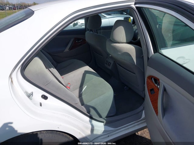 45062172 :رقم المزاد ، 4T1BE46KX9U883634 vin ، 2009 Toyota Camry Xle مزاد بيع