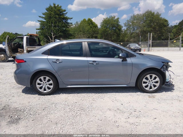 Продажа на аукционе авто 2022 Toyota Corolla Le, vin: 5YFEPMAE6NP371762, номер лота: 45062175