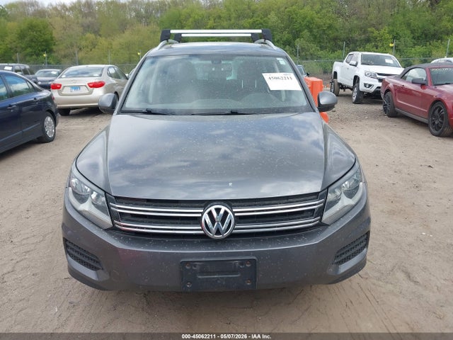 2017 Volkswagen Tiguan 2.0t Wolfsburg Edition მანქანა იყიდება აუქციონზე, vin: WVGSV7AX5HK039757, აუქციონის ნომერი: 45062211