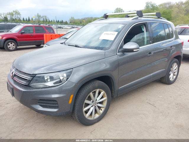 2017 Volkswagen Tiguan 2.0t Wolfsburg Edition მანქანა იყიდება აუქციონზე, vin: WVGSV7AX5HK039757, აუქციონის ნომერი: 45062211