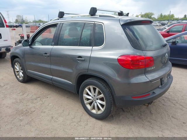 2017 Volkswagen Tiguan 2.0t Wolfsburg Edition მანქანა იყიდება აუქციონზე, vin: WVGSV7AX5HK039757, აუქციონის ნომერი: 45062211