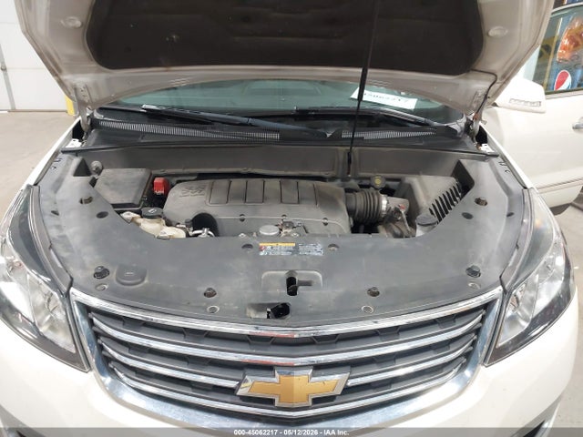 45062217 :رقم المزاد ، 1GNKVJKDXFJ301871 vin ، 2015 Chevrolet Traverse Ltz مزاد بيع