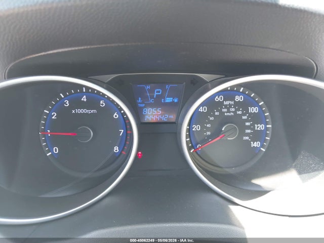 KM8JU3AG4FU007133 Hyundai TUCSON SE