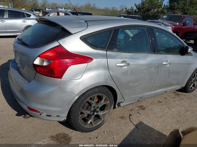2014 Ford Focus Se მანქანა იყიდება აუქციონზე, vin: 1FADP3K28EL353935, აუქციონის ნომერი: 45062253