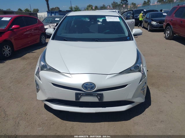 JTDKARFU0H3048354 Toyota Prius Two Eco