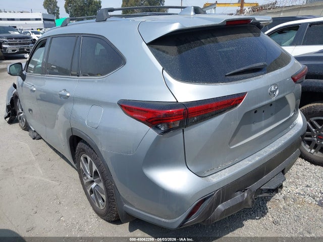 Продажа на аукционе авто 2021 Toyota Highlander Xle, vin: 5TDGZRBH3MS543518, номер лота: 45062299