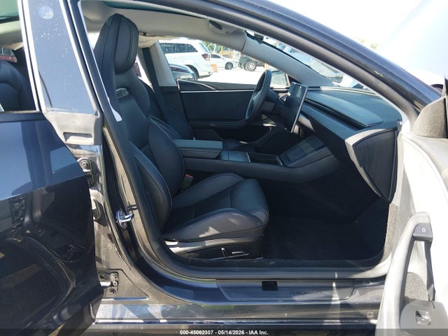 Auction sale of the 2025 Tesla Model 3 Performance All-wheel Drive, vin: 5YJ3E1ET5SF922940, lot number: 45062307