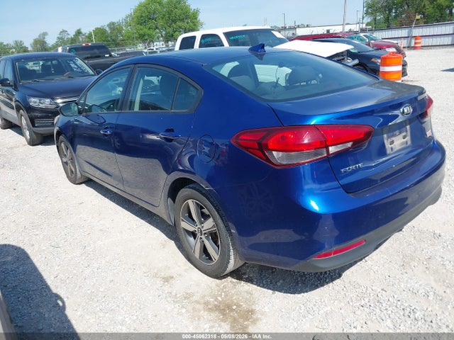 Продажа на аукционе авто 2018 Kia Forte Lx, vin: 3KPFL4A78JE273099, номер лота: 45062318