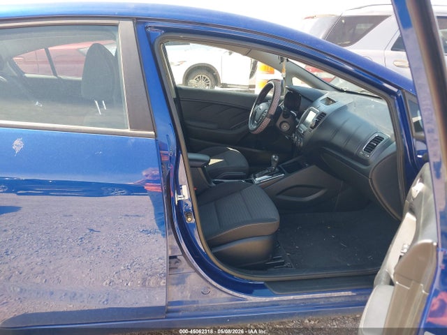 Продажа на аукционе авто 2018 Kia Forte Lx, vin: 3KPFL4A78JE273099, номер лота: 45062318