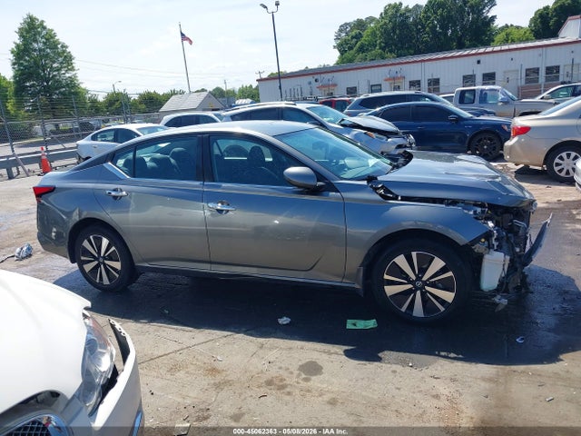 45062363 :رقم المزاد ، 1N4BL4DW9NN371390 vin ، 2022 Nissan Altima Sv Intelligent Awd مزاد بيع