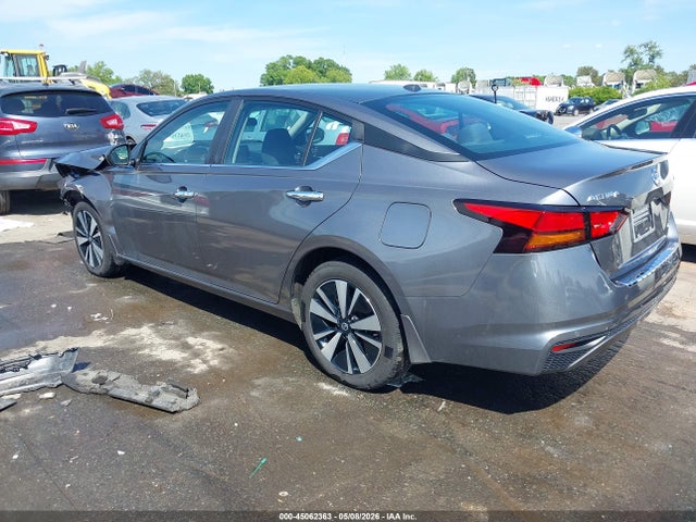 45062363 :رقم المزاد ، 1N4BL4DW9NN371390 vin ، 2022 Nissan Altima Sv Intelligent Awd مزاد بيع