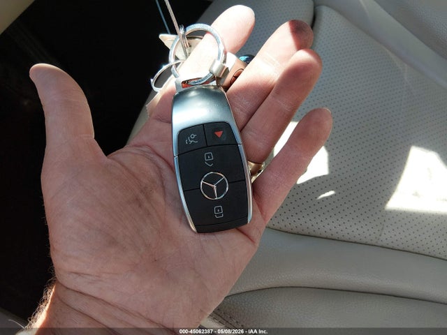 W1N0G8EB2LF823527 Mercedes-Benz Glc 300 4matic