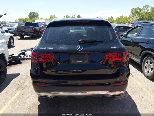 W1N0G8EB2LF823527 Mercedes-Benz Glc 300 4matic