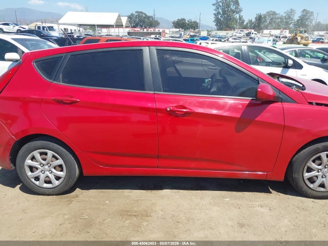 2013 Hyundai Accent Gs მანქანა იყიდება აუქციონზე, vin: KMHCT5AE0DU089591, აუქციონის ნომერი: 45062403
