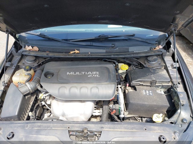 2015 Chrysler 200 Limited მანქანა იყიდება აუქციონზე, vin: 1C3CCCAB7FN662096, აუქციონის ნომერი: 45062410