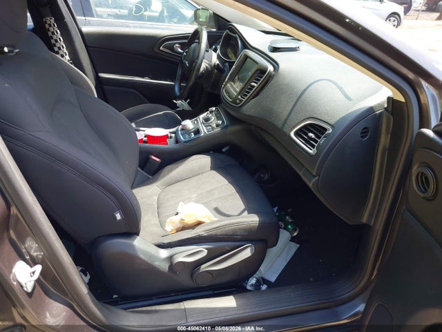 2015 Chrysler 200 Limited მანქანა იყიდება აუქციონზე, vin: 1C3CCCAB7FN662096, აუქციონის ნომერი: 45062410