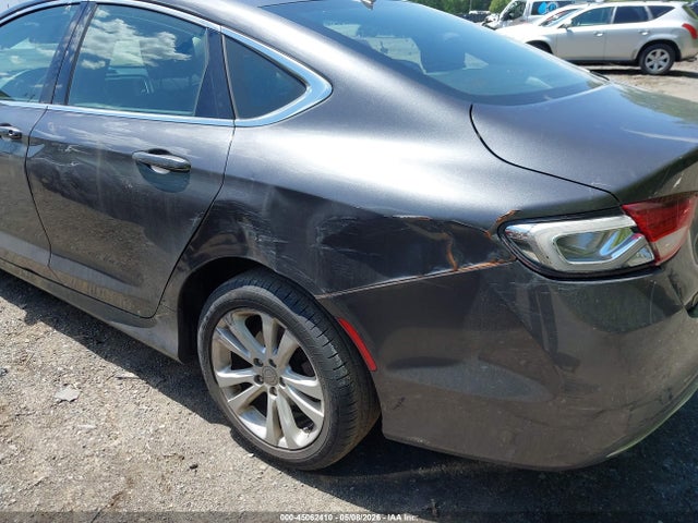 2015 Chrysler 200 Limited მანქანა იყიდება აუქციონზე, vin: 1C3CCCAB7FN662096, აუქციონის ნომერი: 45062410