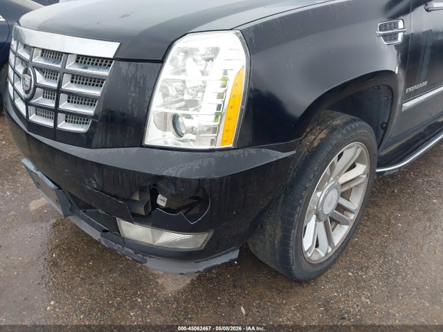 Auction sale of the 2011 Cadillac Escalade Standard, vin: 1GYS3AEF7BR355579, lot number: 45062467