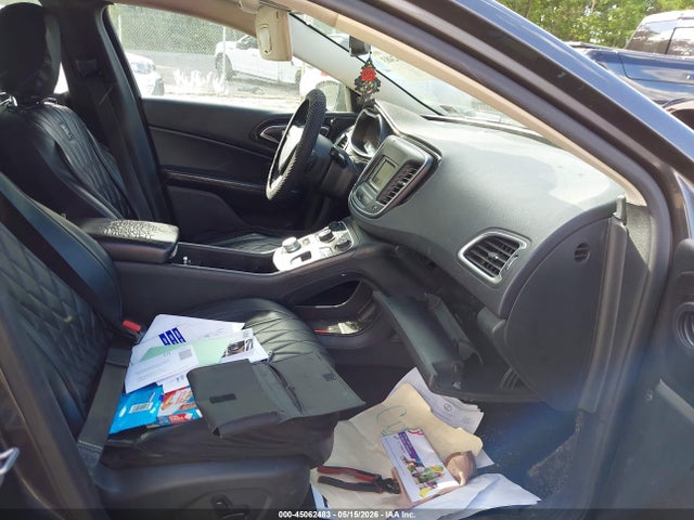 Продажа на аукционе авто 2015 Chrysler 200 C, vin: 1C3CCCCB2FN630444, номер лота: 45062483