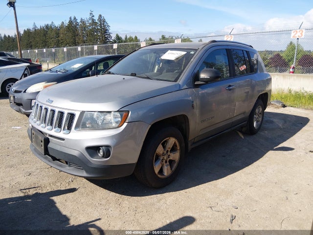 1C4NJCBA5ED882423 Jeep Compass Sport