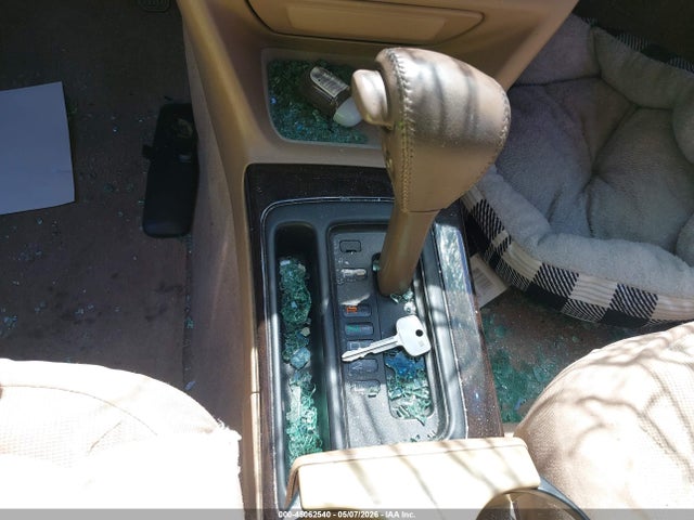 1997 Toyota Avalon Xls მანქანა იყიდება აუქციონზე, vin: 4T1BF12BXVU165402, აუქციონის ნომერი: 45062540