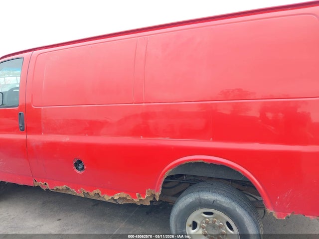 45062570 :رقم المزاد ، 1GCGG25U341147429 vin ، 2004 Chevrolet Express مزاد بيع