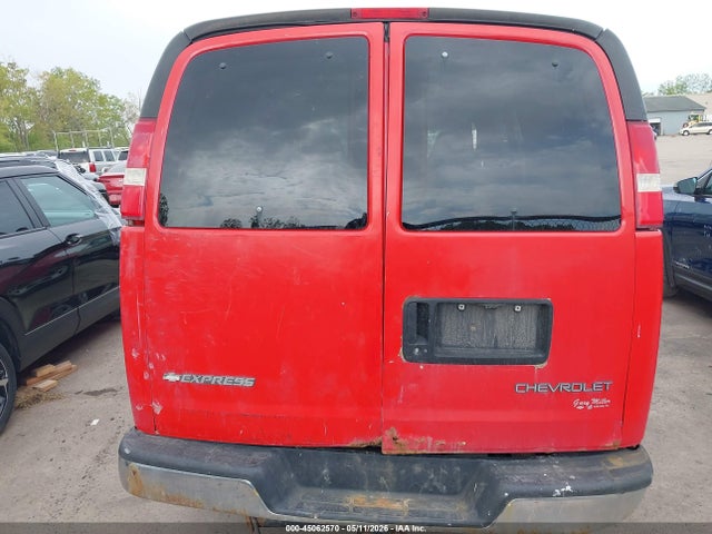 45062570 :رقم المزاد ، 1GCGG25U341147429 vin ، 2004 Chevrolet Express مزاد بيع
