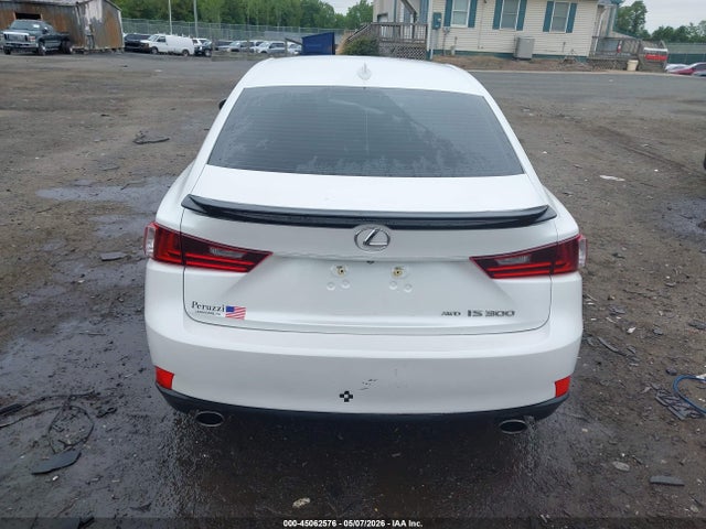 Lexus IS 300 2016 JTHCM1D20G5002295 Image 17