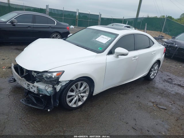 Lexus IS 300 2016 JTHCM1D20G5002295 Image 2