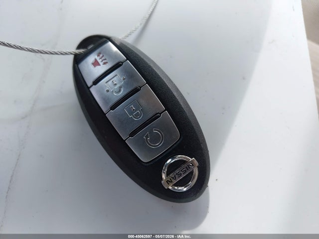 JN8AT2MT0HW141420 Nissan ROGUE SV