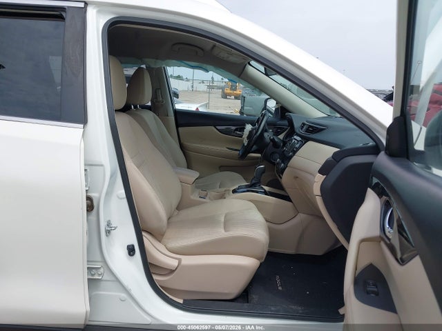 JN8AT2MT0HW141420 Nissan ROGUE SV