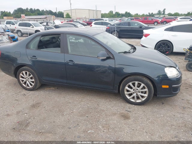 Aukcja sprzedaży 2010 Volkswagen Jetta Limited Edition, vin: 3VWRX7AJ3AM148013, numer aukcji: 45062602