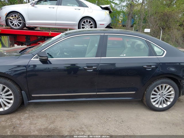 2017 Volkswagen Passat 1.8t Se მანქანა იყიდება აუქციონზე, vin: 1VWBT7A35HC010533, აუქციონის ნომერი: 45062642