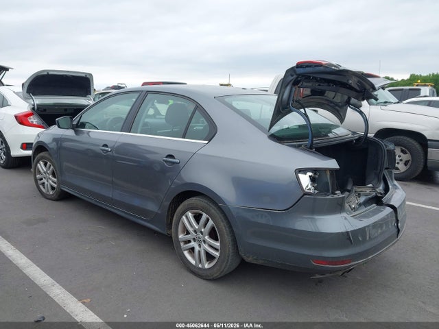 45062644 :رقم المزاد ، 3VW2B7AJ2HM318419 vin ، 2017 Volkswagen Jetta 1.4t S مزاد بيع