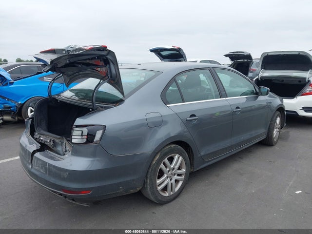 45062644 :رقم المزاد ، 3VW2B7AJ2HM318419 vin ، 2017 Volkswagen Jetta 1.4t S مزاد بيع