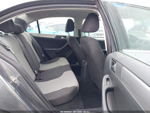 45062644 :رقم المزاد ، 3VW2B7AJ2HM318419 vin ، 2017 Volkswagen Jetta 1.4t S مزاد بيع