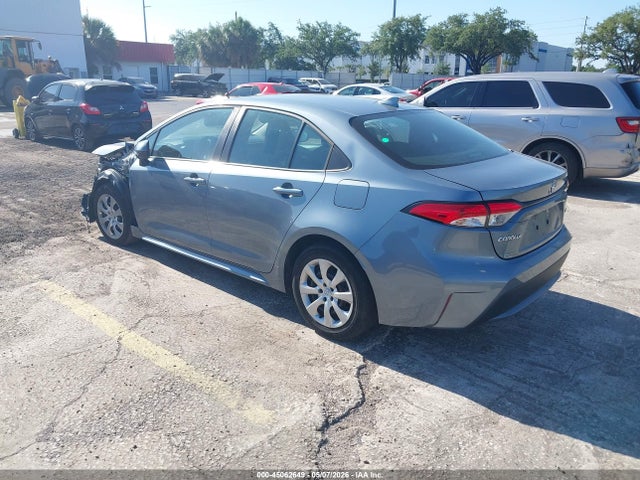 45062649 :رقم المزاد ، 5YFEPMAE2MP212266 vin ، 2021 Toyota Corolla Le مزاد بيع