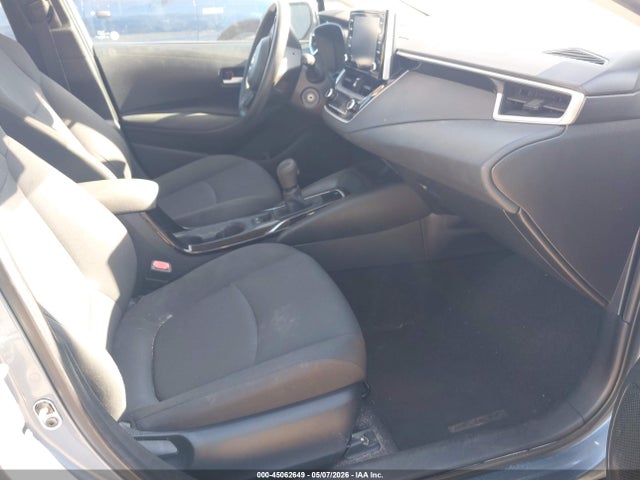 45062649 :رقم المزاد ، 5YFEPMAE2MP212266 vin ، 2021 Toyota Corolla Le مزاد بيع