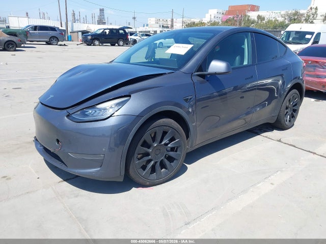 Продаж на аукціоні авто 2023 Tesla Model Y Awd/long Range Dual Motor All-wheel Drive, vin: 7SAYGDEE4PA025358, номер лоту: 45062666