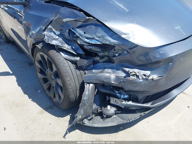 Продаж на аукціоні авто 2023 Tesla Model Y Awd/long Range Dual Motor All-wheel Drive, vin: 7SAYGDEE4PA025358, номер лоту: 45062666