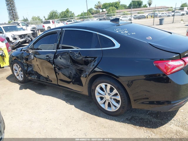 1G1ZD5ST7LF121702 Chevrolet Malibu Fwd Lt