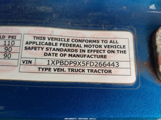 45062721 :رقم المزاد ، 1XPBDP9X5FD266443 vin ، 2015 Peterbilt 579 مزاد بيع