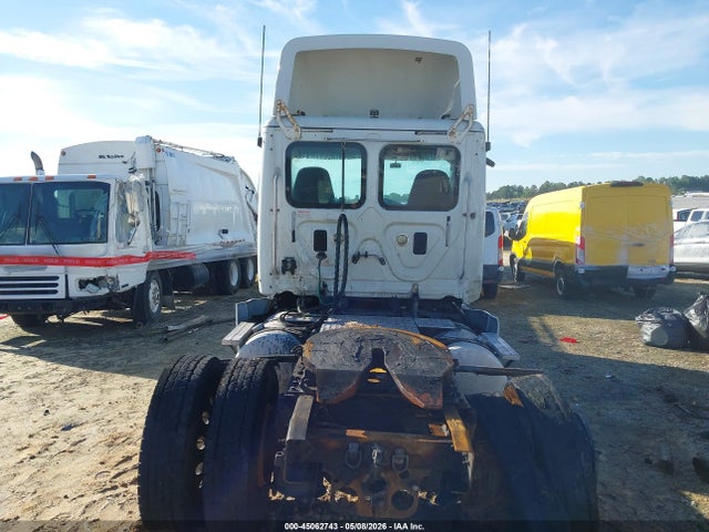 2016 Freightliner Cascadia 125 მანქანა იყიდება აუქციონზე, vin: 3AKBGDBG4GDHJ0862, აუქციონის ნომერი: 45062743